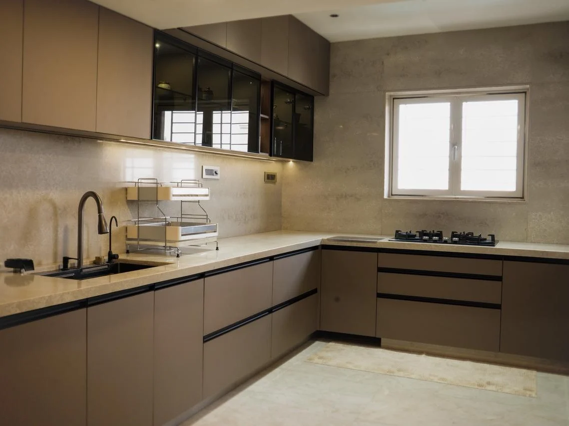 U-Type Kitchen — Sopanbaugh